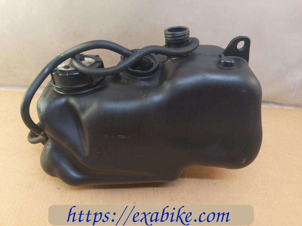 fuel pump Piaggio 400 MP3 - photo 2