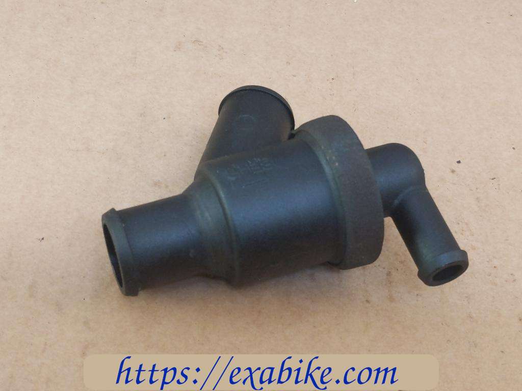 thermostat case Piaggio 400 MP3 - photo 1
