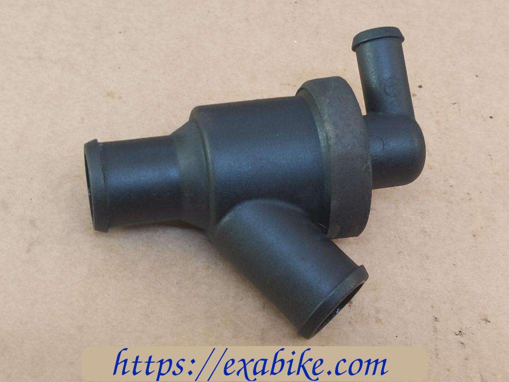 thermostat case Piaggio 400 MP3 - photo 2