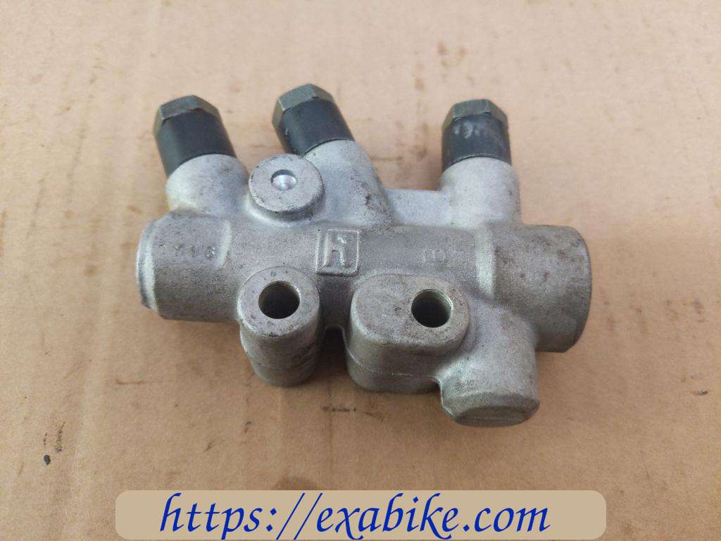brake hoses repartitor Piaggio 400 MP3 - photo 1