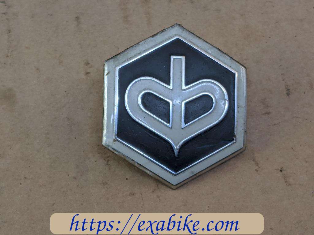 emblem Piaggio 400 MP3 - photo 1