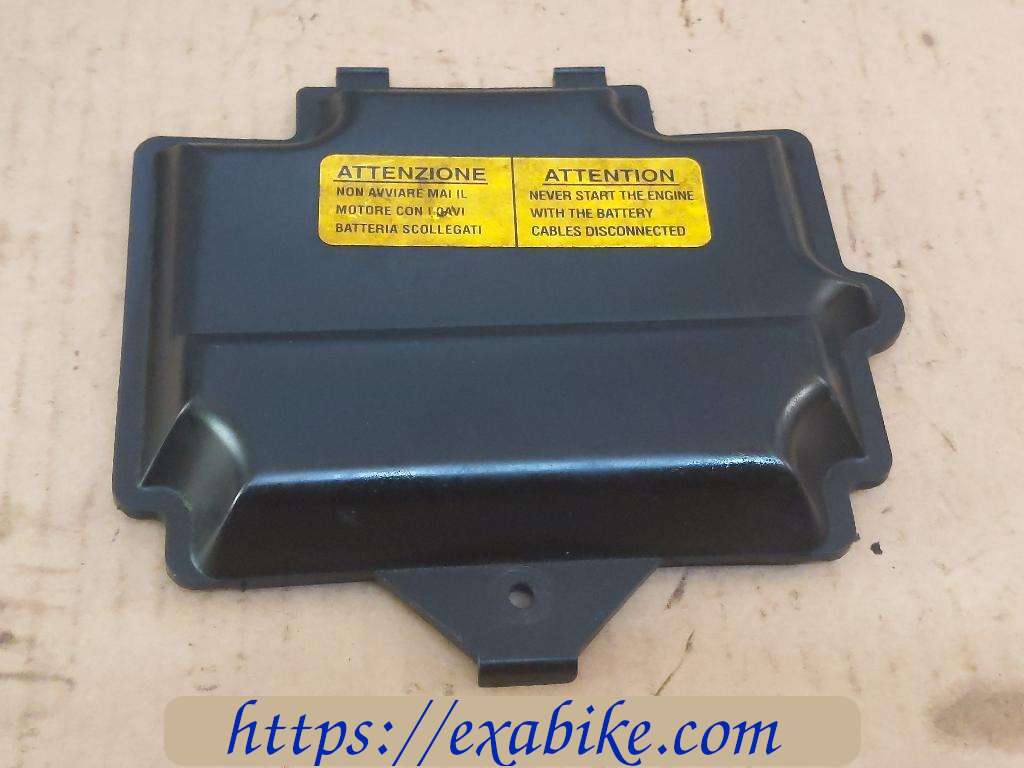battery cover Piaggio 125 Hexagon - photo 1