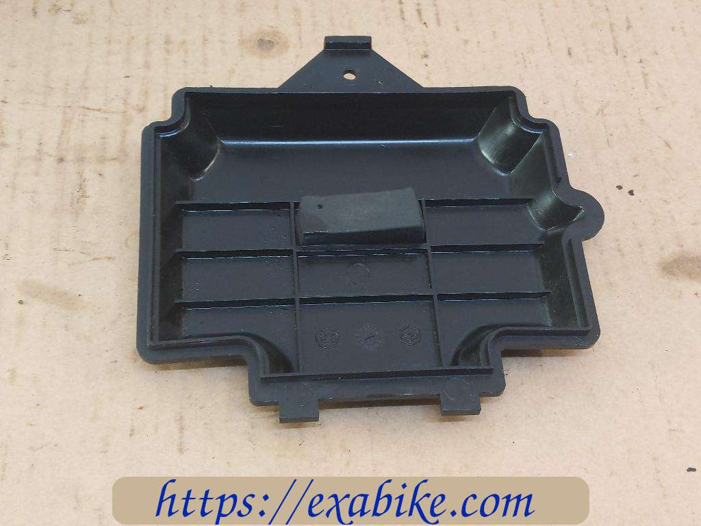 battery cover Piaggio 125 Hexagon - photo 2