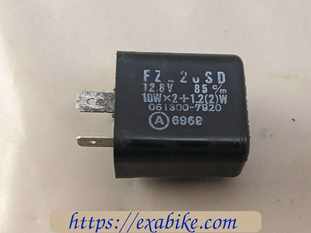 relais des clignotants Piaggio 125 Hexagon - photo 1