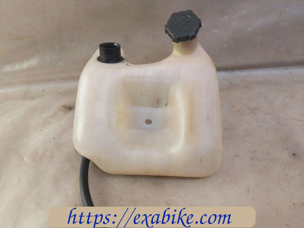 oil tank Piaggio 125 Hexagon - photo 2