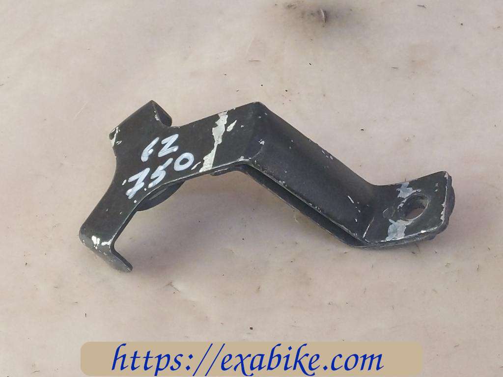 patte de fixation Yamaha FZ 750 - photo 1