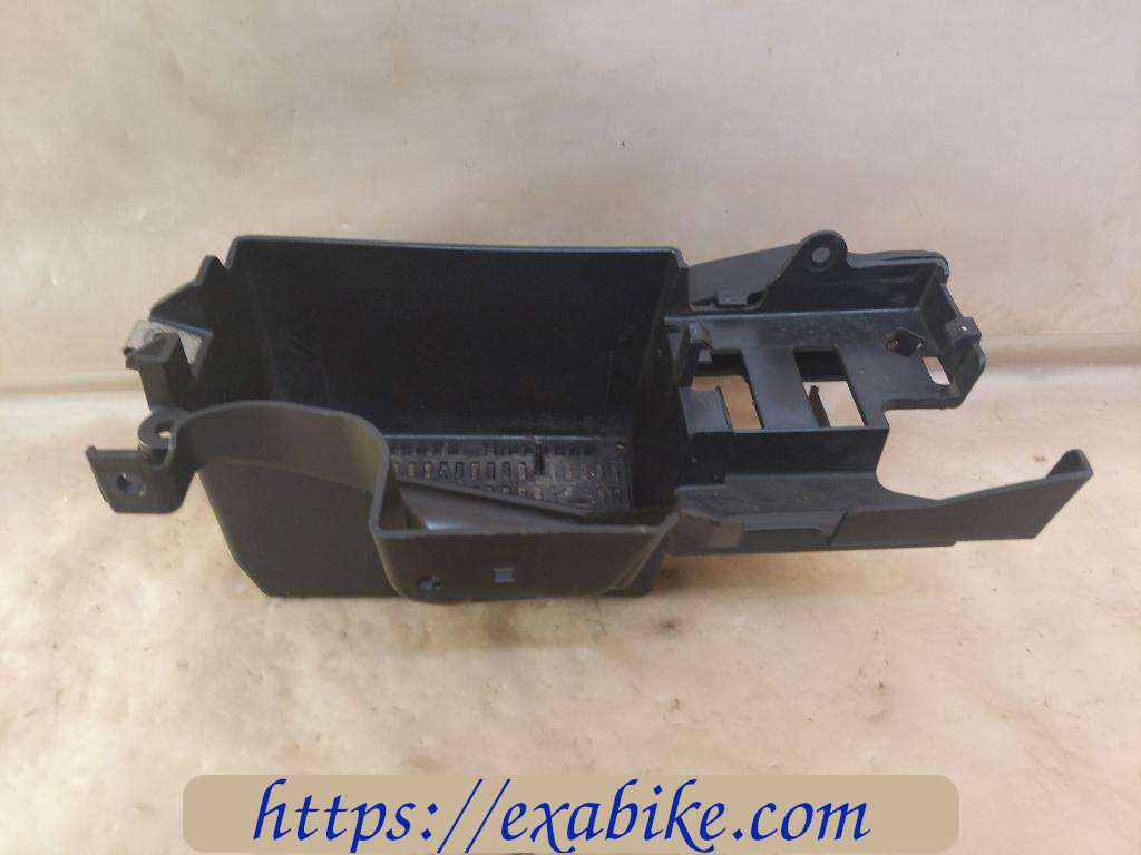 battery box Kawasaki ER-6 - photo 1