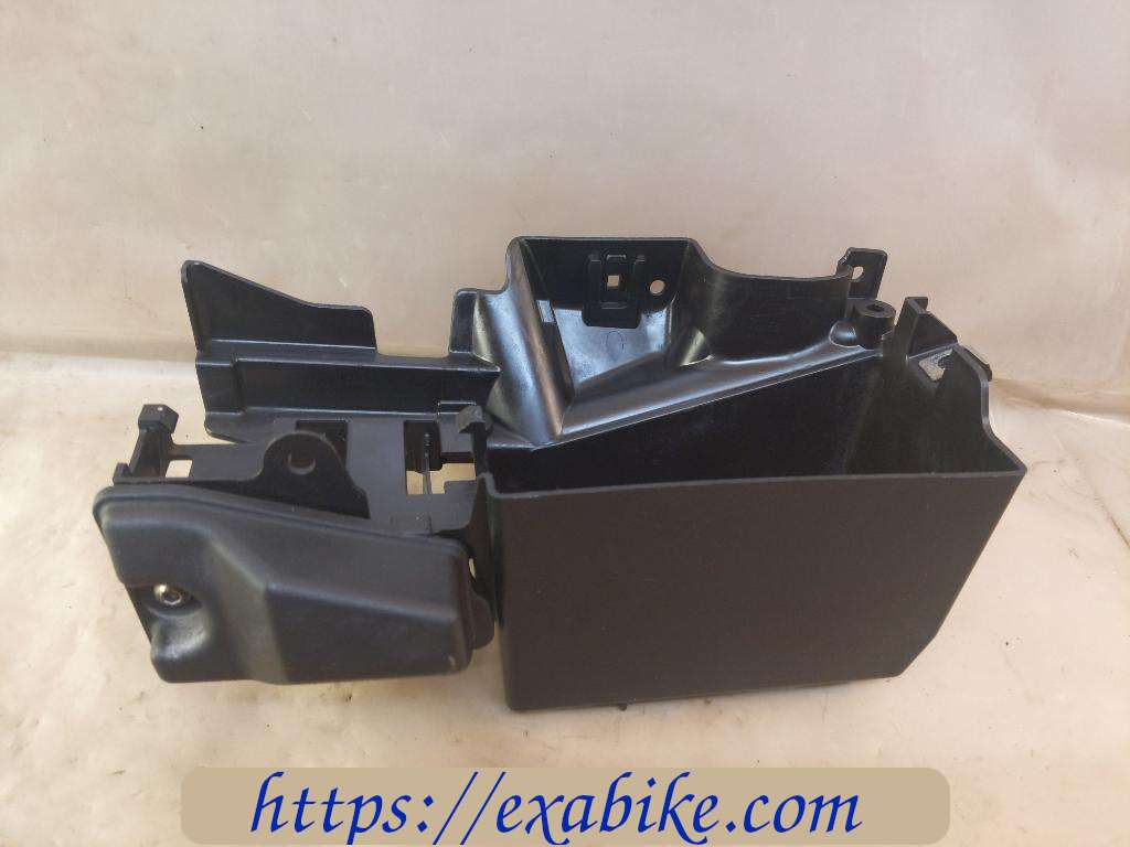battery box Kawasaki ER-6 - photo 2
