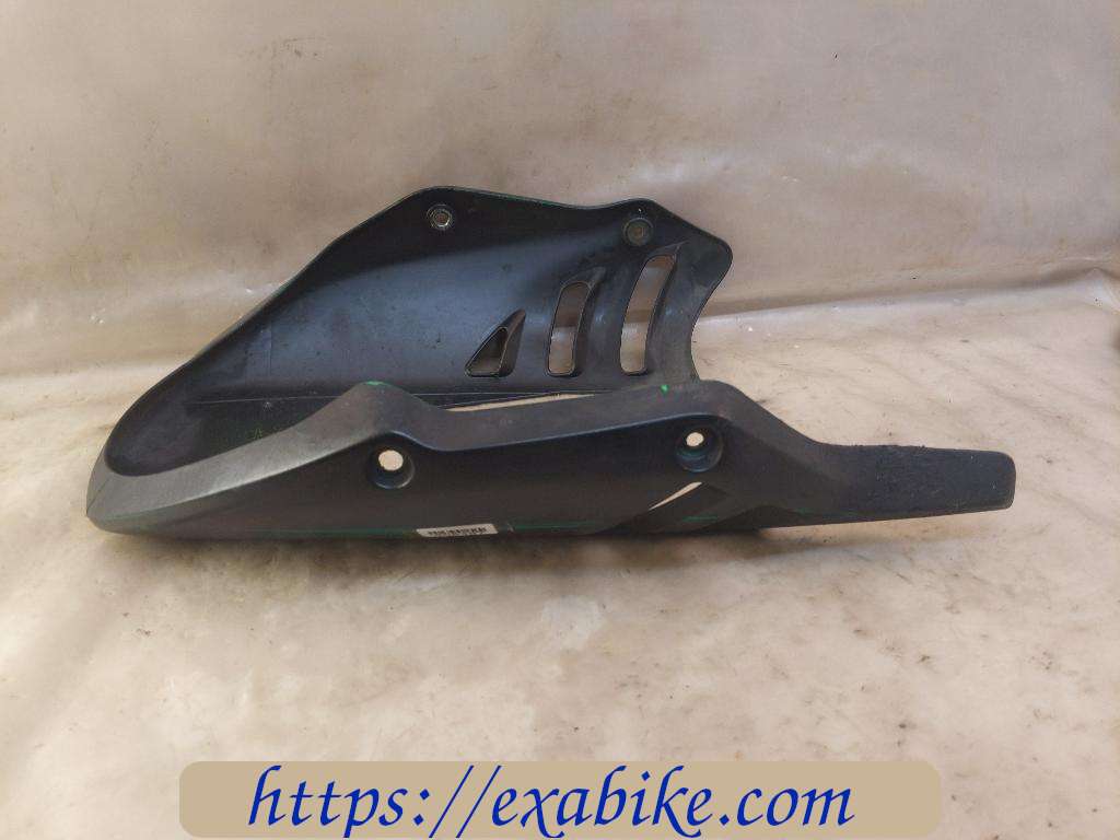 lower cowl Kawasaki ER-6 - photo 1