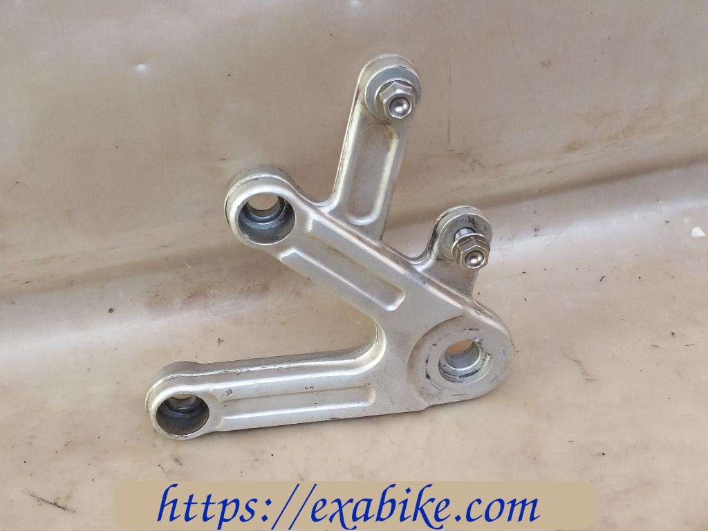 footrest plate, front left Triumph Daytona T595 - photo 1