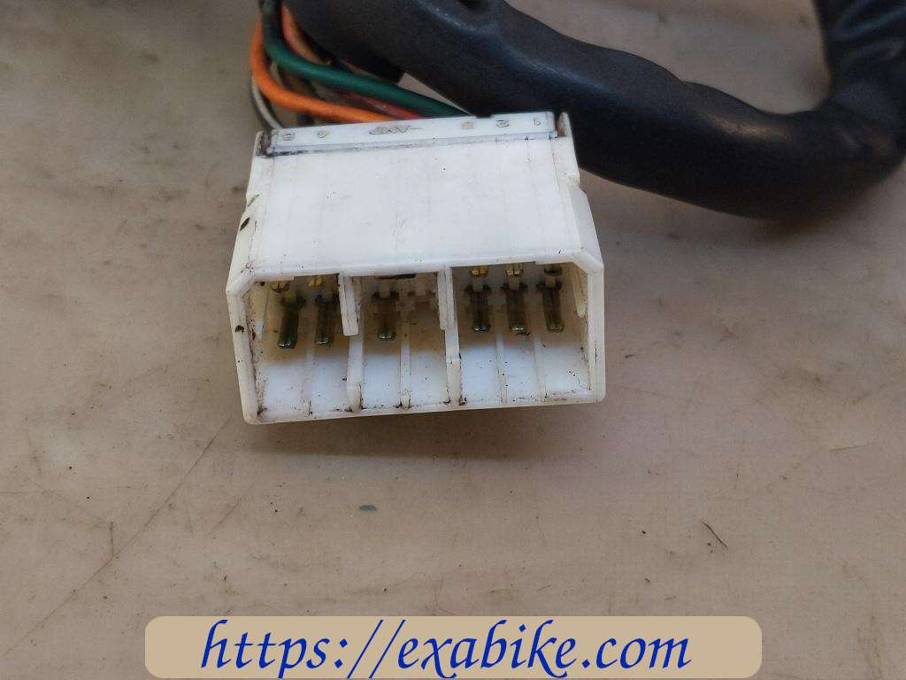 handle switch, left Triumph Daytona T595 - photo 4