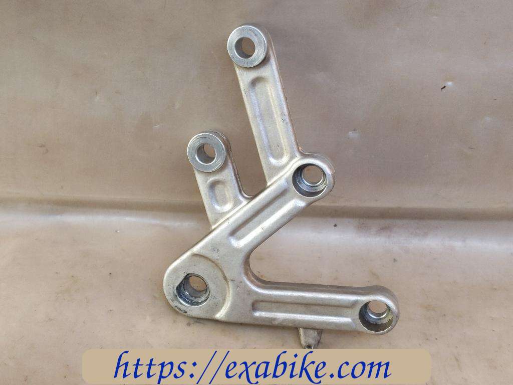 footrest plate, front right Triumph Daytona T595 - photo 1