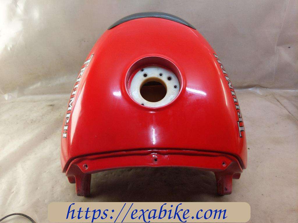fuel tank Triumph Daytona T595 - photo 2
