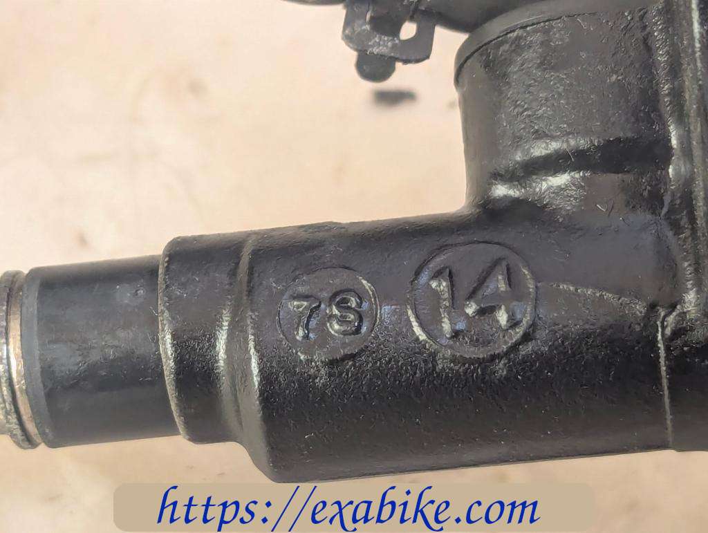 front master cylinder Triumph Daytona T595 - photo 4