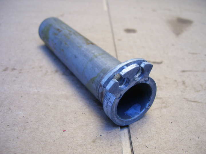tube de gaz Voir la photo ou référence modele a identifier - photo 1