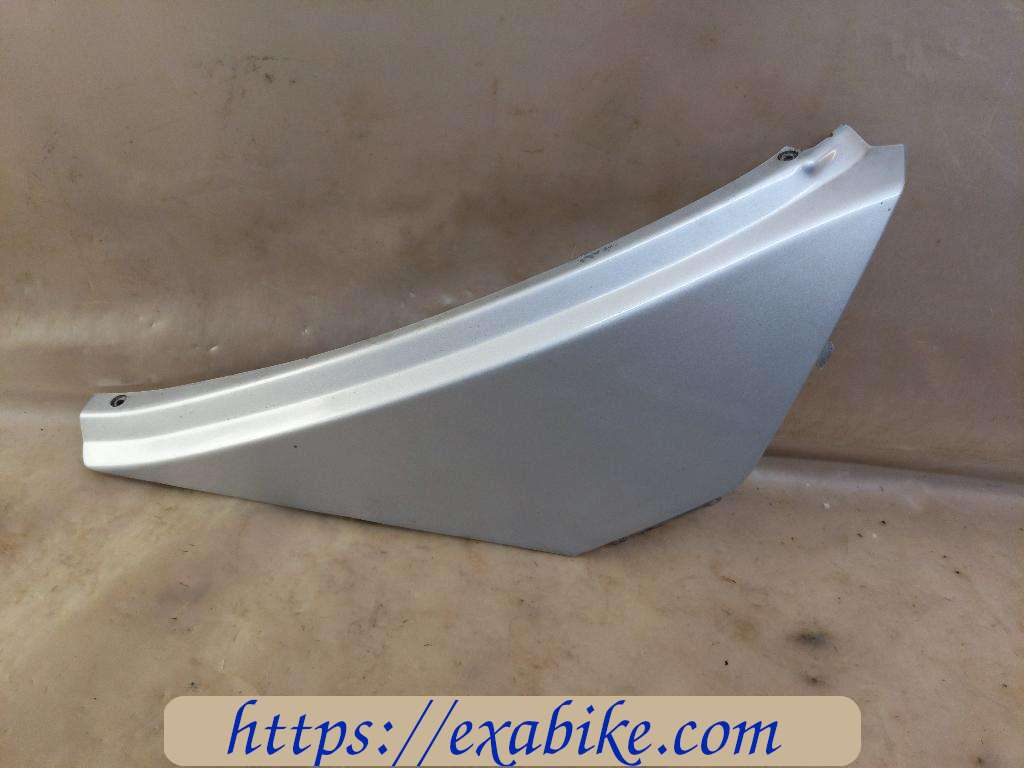 side cover, right Aprilia 125 Atlantic - photo 1