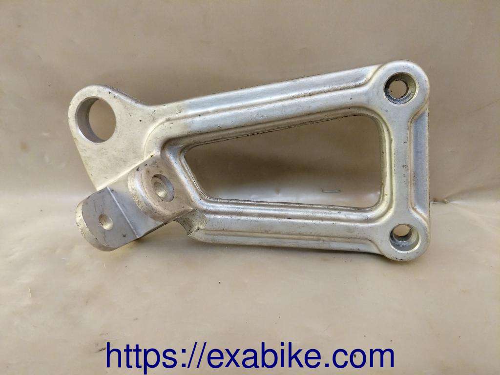footrest bracket, rear right Ducati 900 SS - photo 1