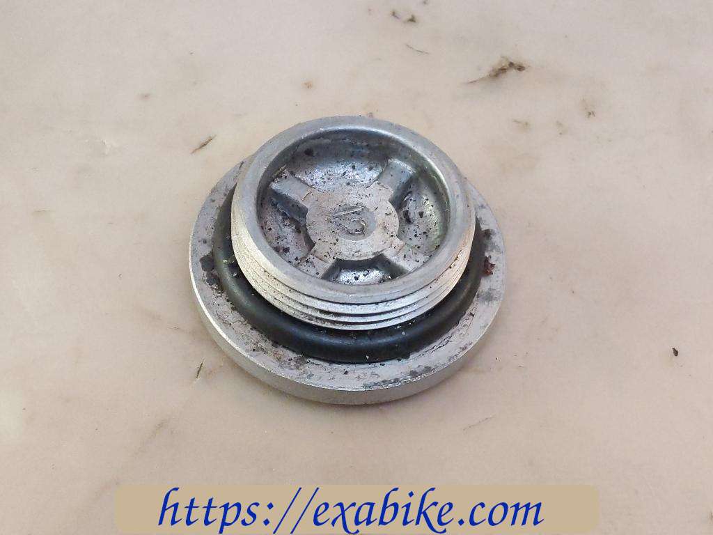 engine cap Suzuki RV 125 Van-Van - photo 2