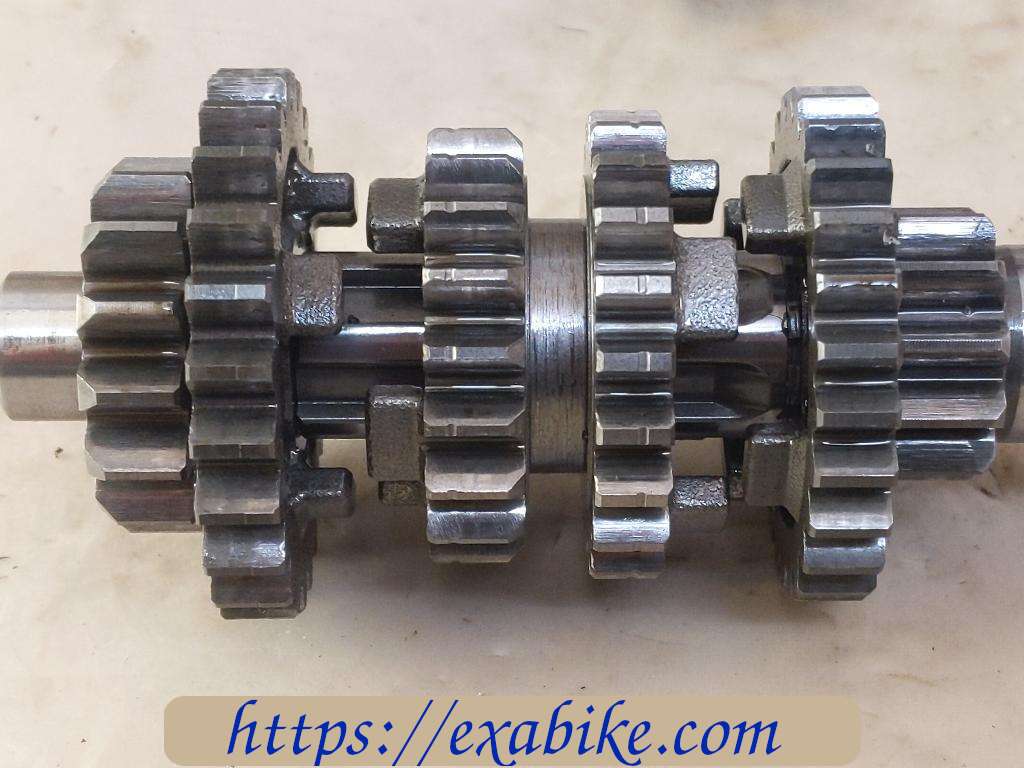 gearbox primary shaft Suzuki RV 125 Van-Van - photo 2