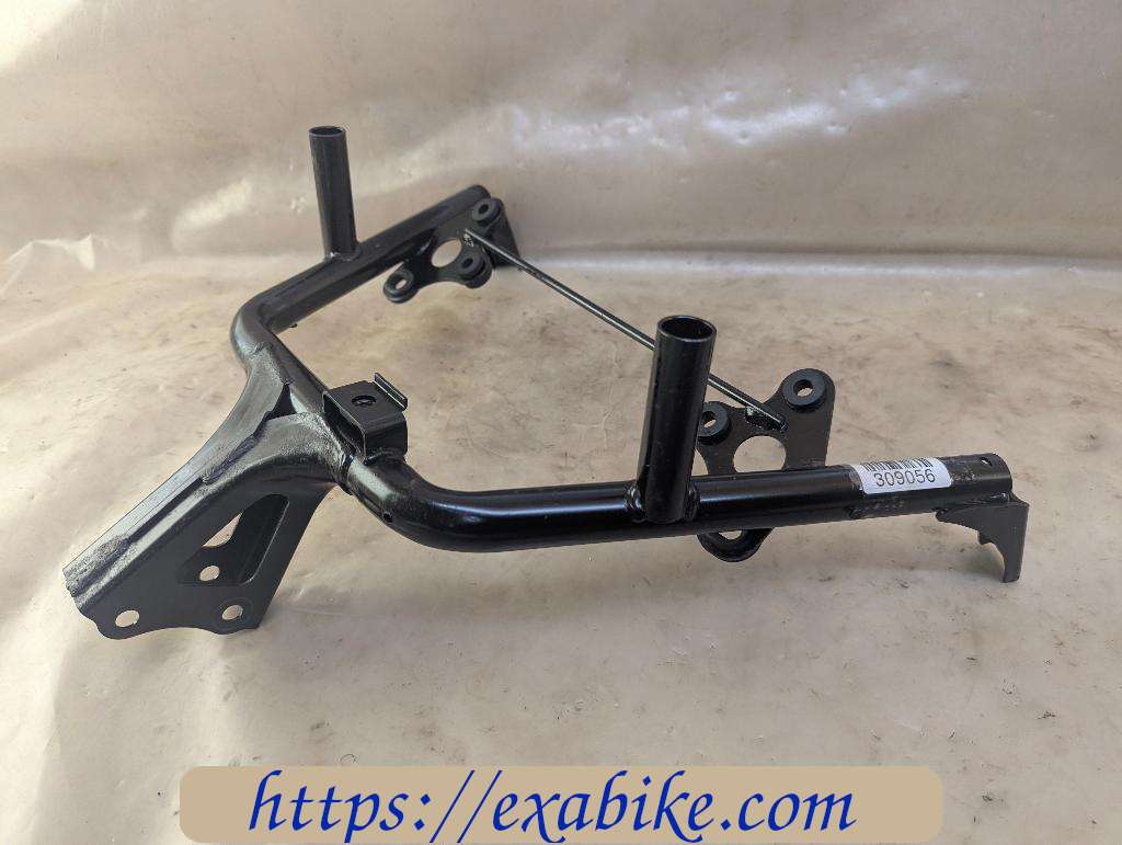 fairing bracket Honda Deauville 650 - photo 4
