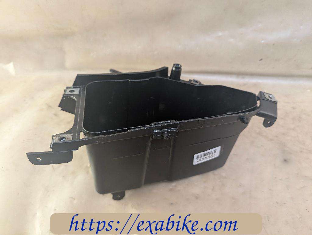 box, left Honda Deauville 650 - photo 1