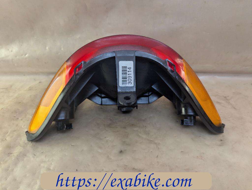 tail light Honda Deauville 650 - photo 4