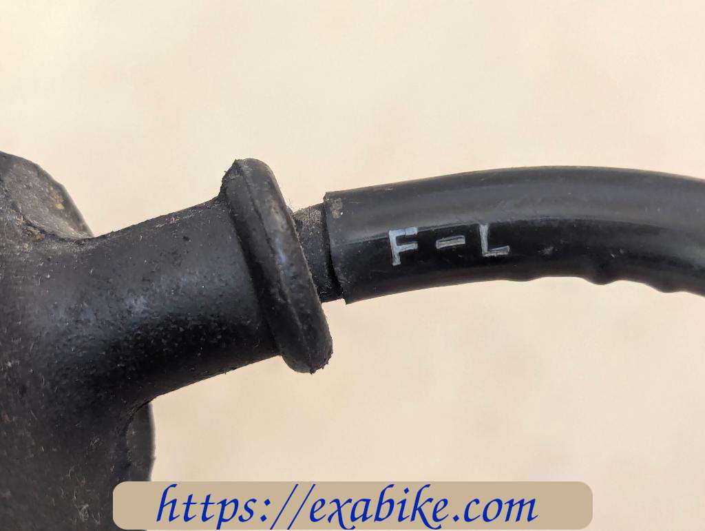 ignition cable, front left Honda Deauville 650 - photo 2