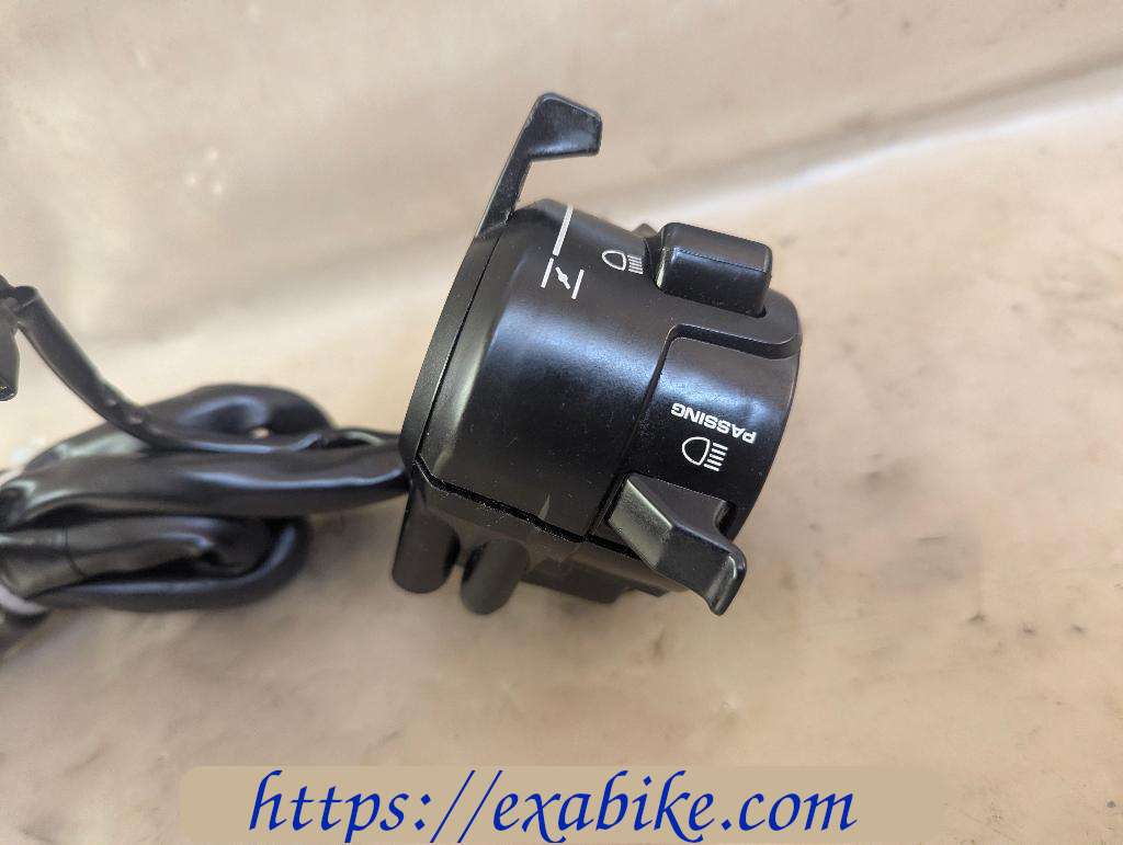 handle switch, left Honda Deauville 650 - photo 3