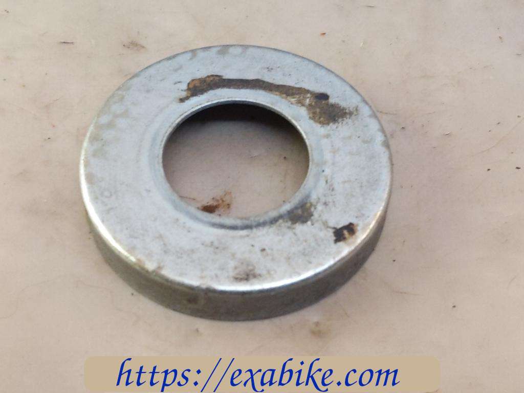 swingarm bush Yamaha R6 - photo 1