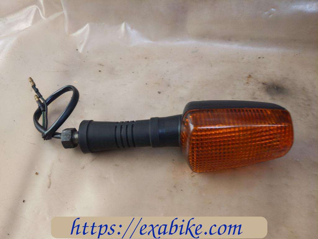 turn signal, rear right Yamaha FZX 750 - photo 1