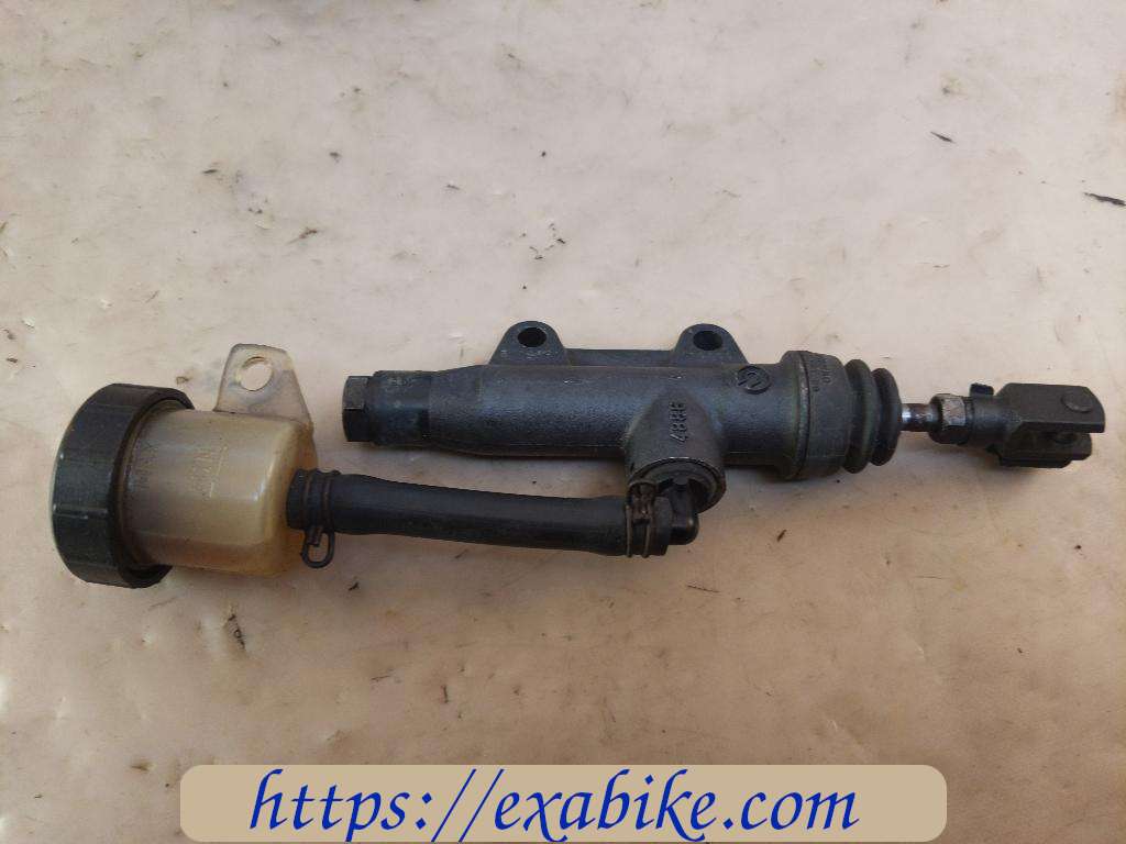 rear master cylinder Aprilia ETV 1000 Caponord - photo 2