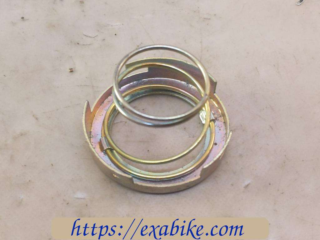 headlight bulb holder Yamaha XS 400 - photo 2