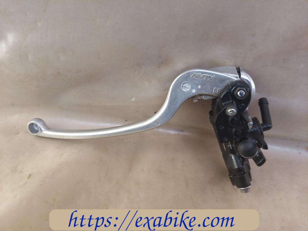 front master cylinder Triumph 675 Daytona - photo 3