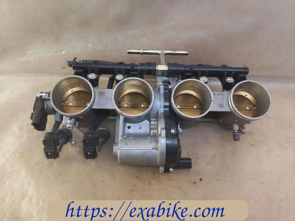 corps de papillons avec injecteurs Kawasaki ZX10R - photo 1