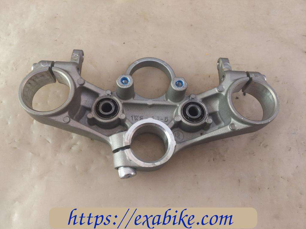 fork bracket, upper Yamaha MT07 - photo 2