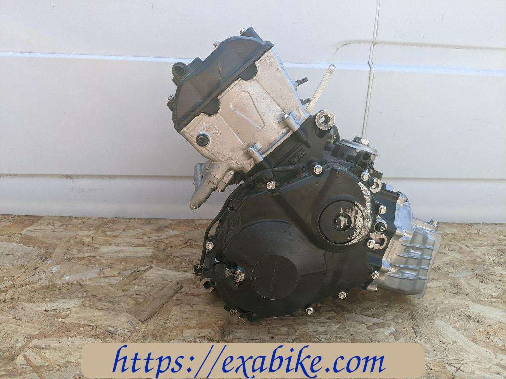 engine Honda CBR 600 RR - photo 1