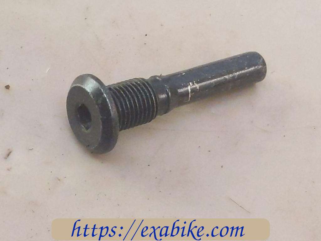 rear caliper screw Honda CBR 600 RR - photo 1