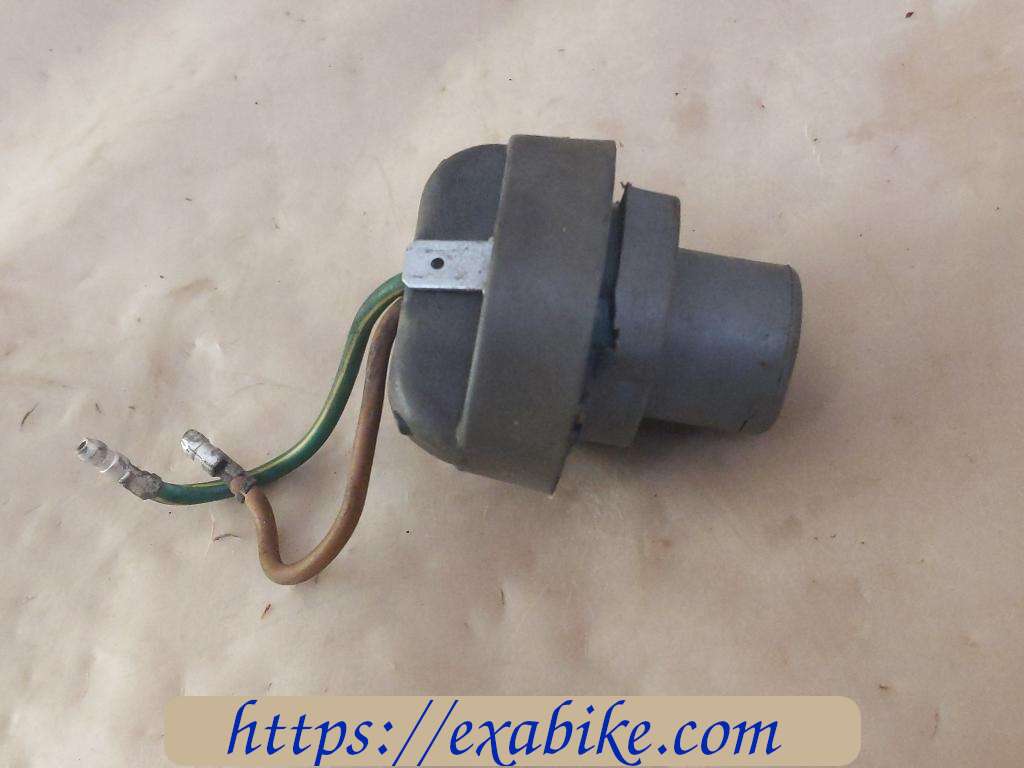 tail light bulb socket, rear Honda CB 750 KZ - photo 1
