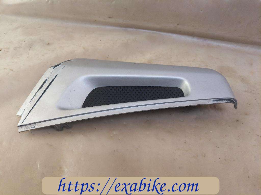 cowl BMW R850GS - photo 2