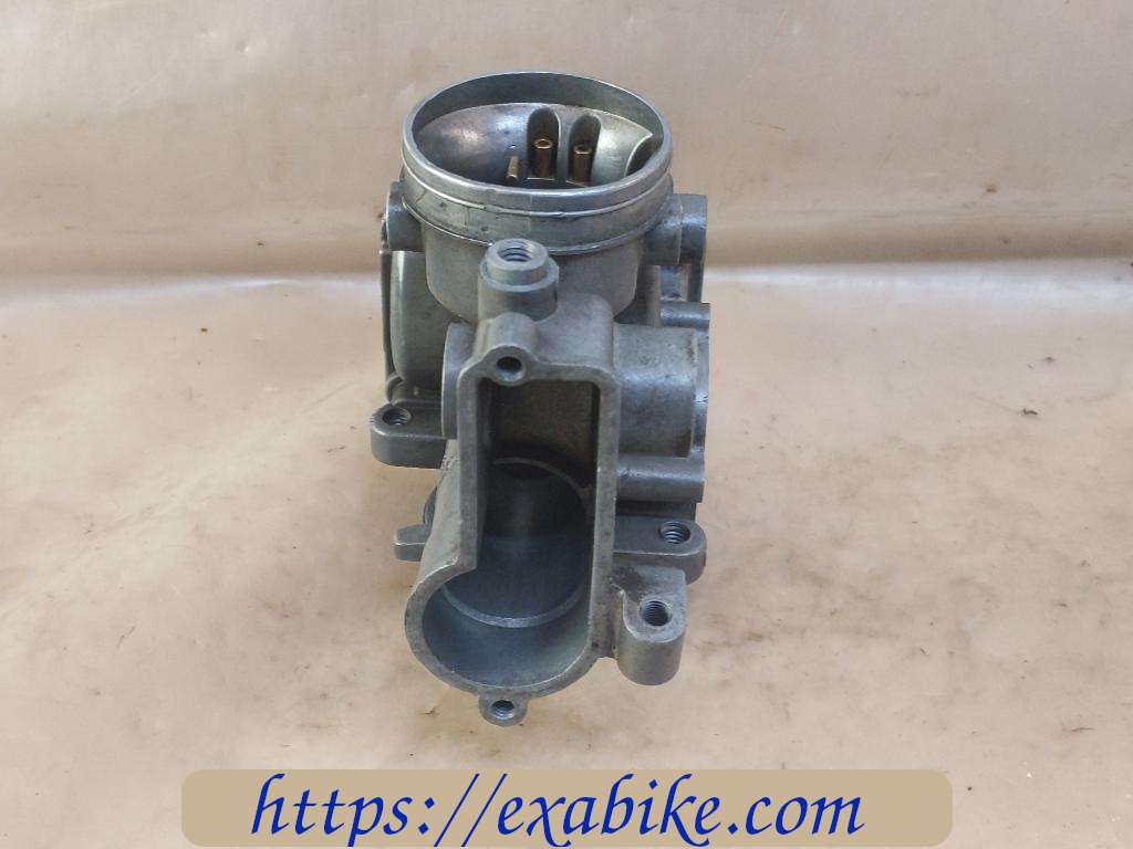 carburetor body, right Honda CB650C - photo 3