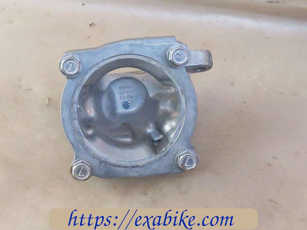 carter de thermostat Kawasaki ZX10R - photo 2