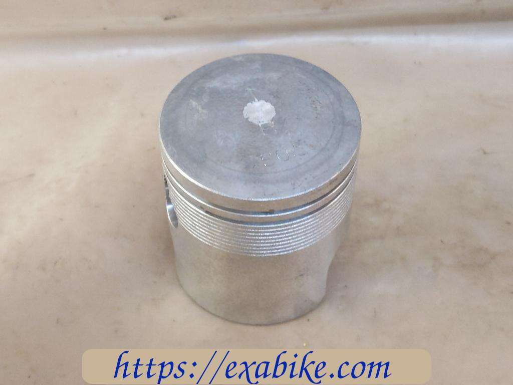 piston Suzuki GT 750 - photo 1