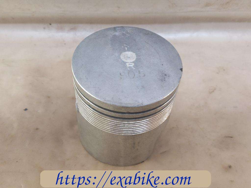 piston Suzuki GT 750 - photo 1