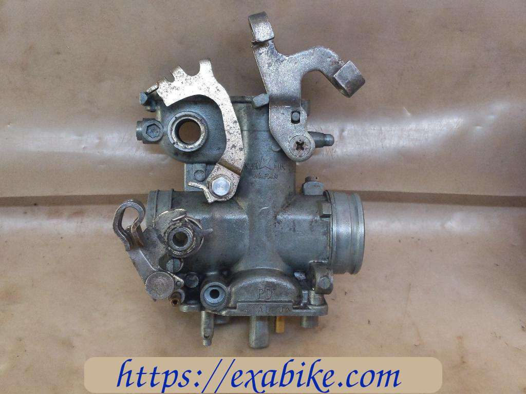 corps de carburateur milieu droit Honda CB 750 Four - photo 2