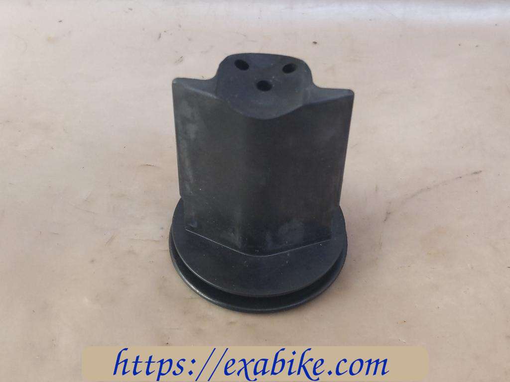 carburetor valve Suzuki GS 500 - photo 2