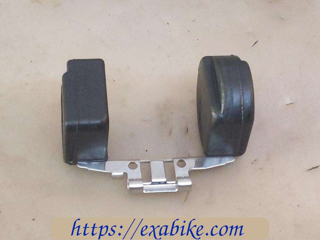 carburetor float Yamaha YZ 80 - photo 1