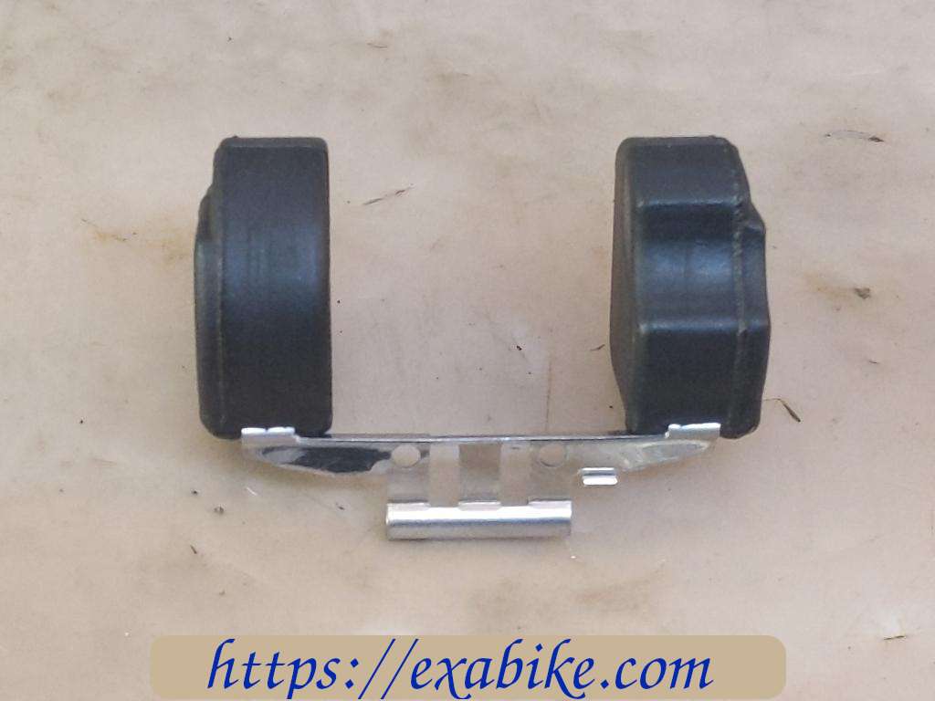 carburetor float Yamaha YZ 80 - photo 2