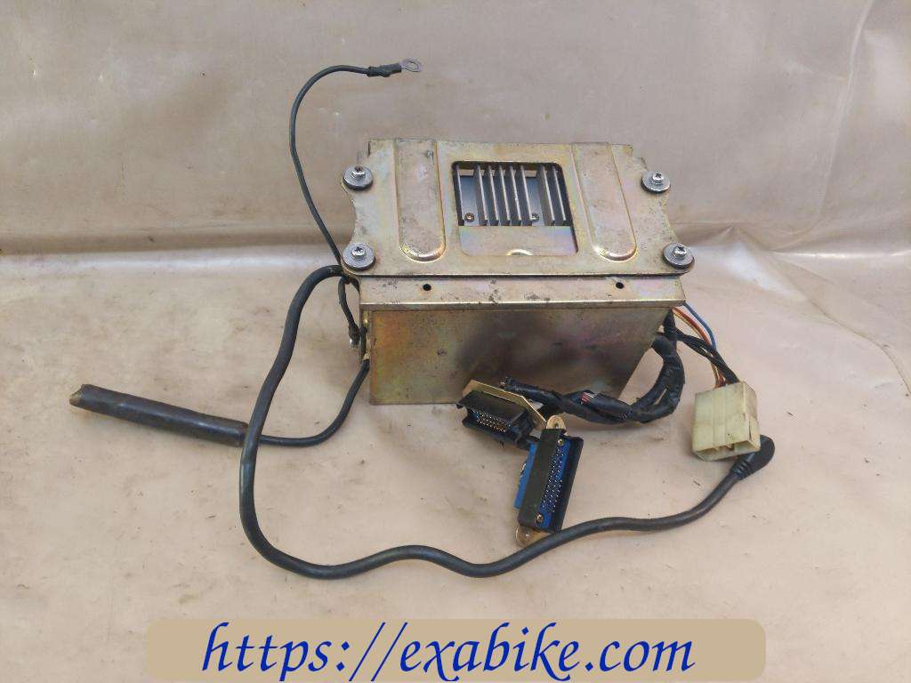 audio amplifier Yamaha XVZ 1300 Venture - photo 1
