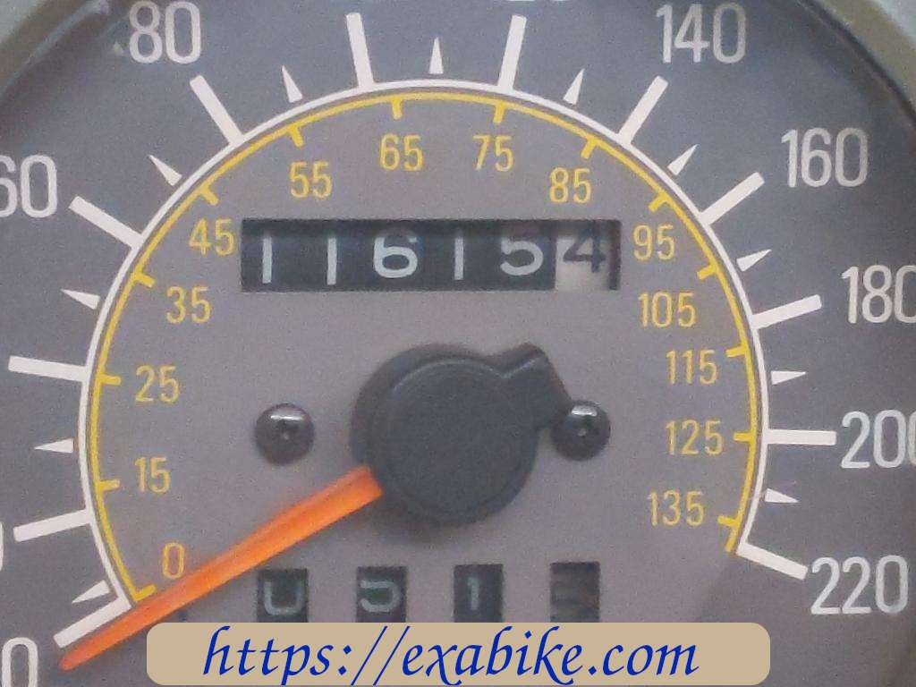 dashboard Yamaha XVZ 1300 Venture - photo 2