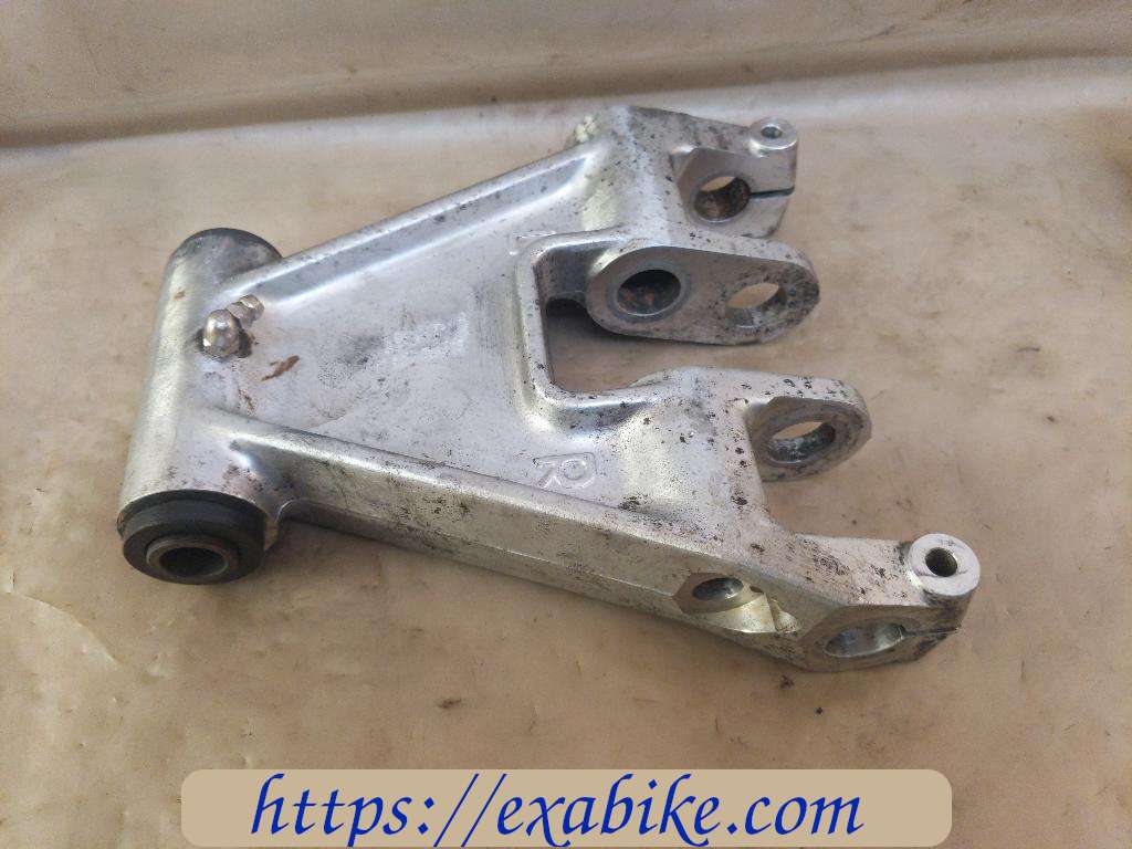 swingarm connecting Yamaha XVZ 1300 Venture - photo 1